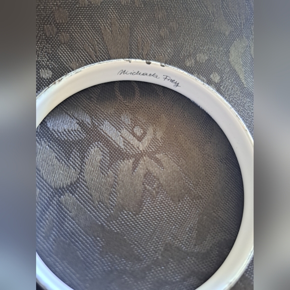 Vintage MICHAELA FREY Enamel Bangle - Picture 9 of 10